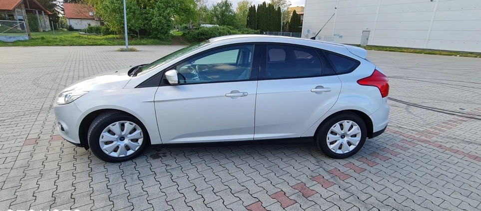 Ford Focus cena 25700 przebieg: 168500, rok produkcji 2013 z Góra małe 137